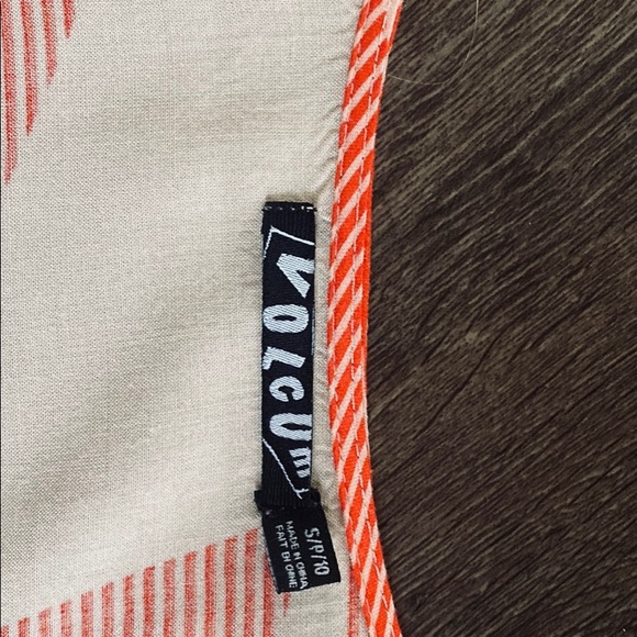 Genuine VOLCOM dress - Picture 4 of 8